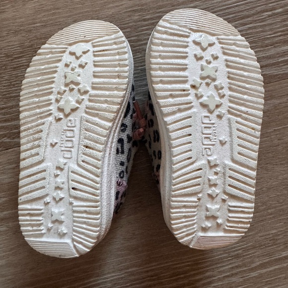 Hey Dude Cheetah Toddler Shoes - Picture 4 of 5